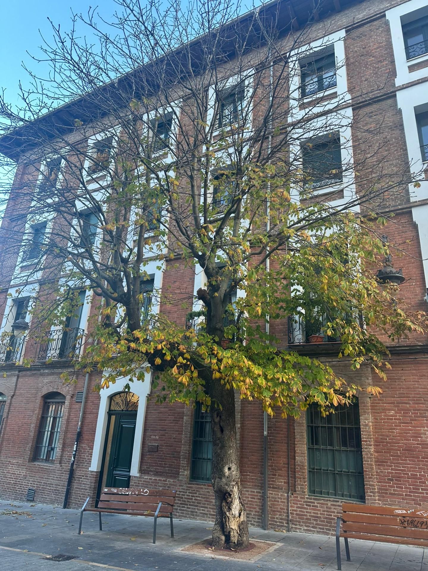 Exterior view of Attic for sale in León Capital   with Heating and Storage room