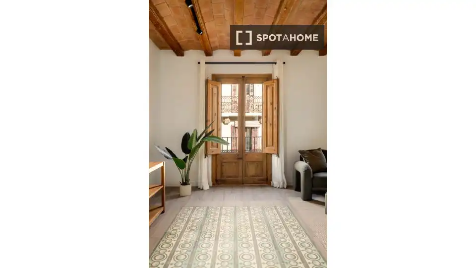 Flat with terrace to rent in Ciutat Vella, imagen 4