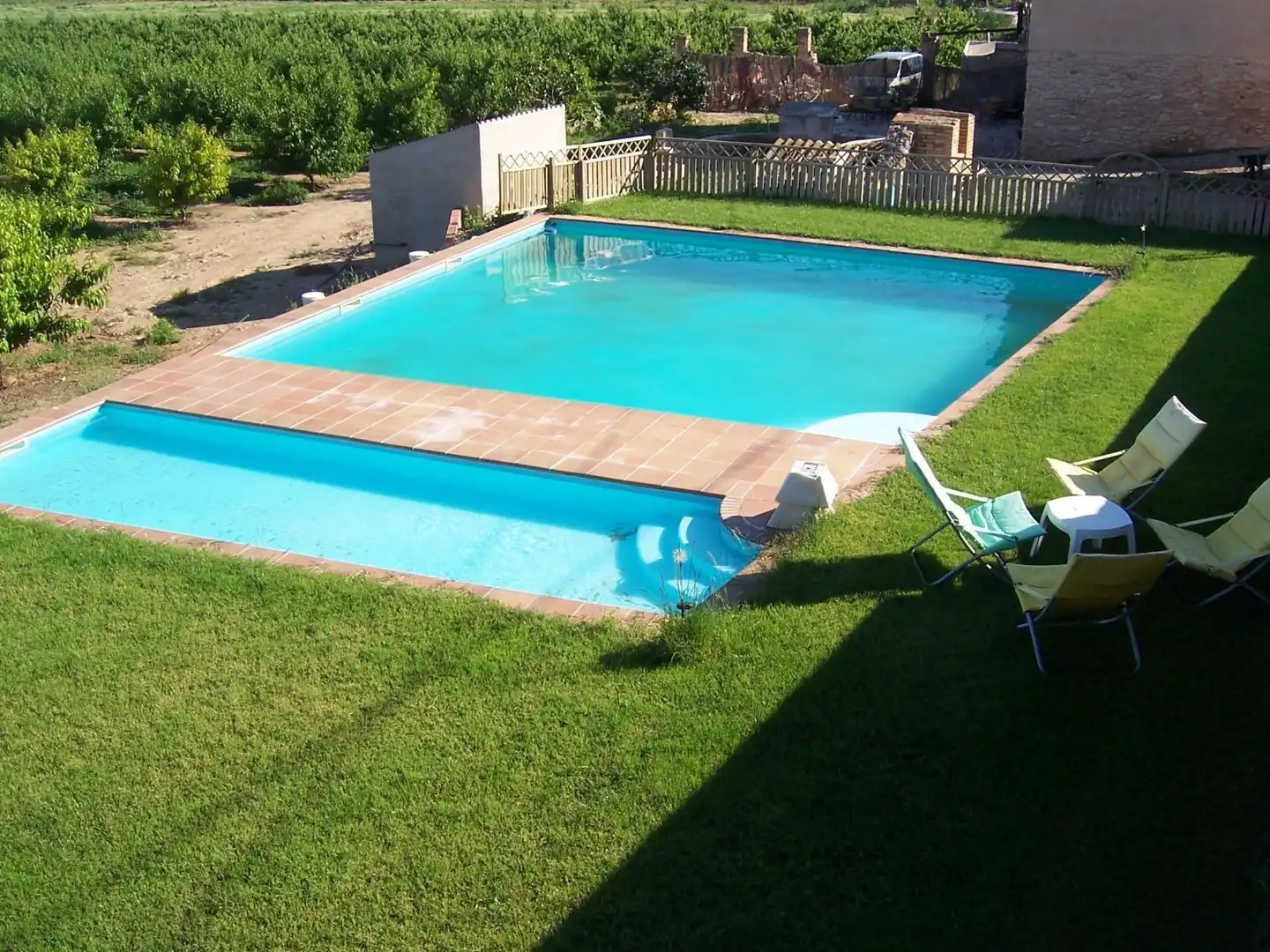 Piscina de Edifici en venda en Benissanet