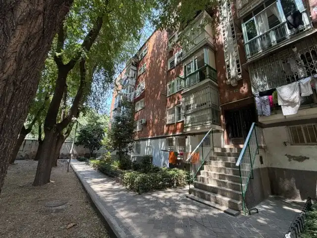 Vista exterior de Piso en venta en Madrid