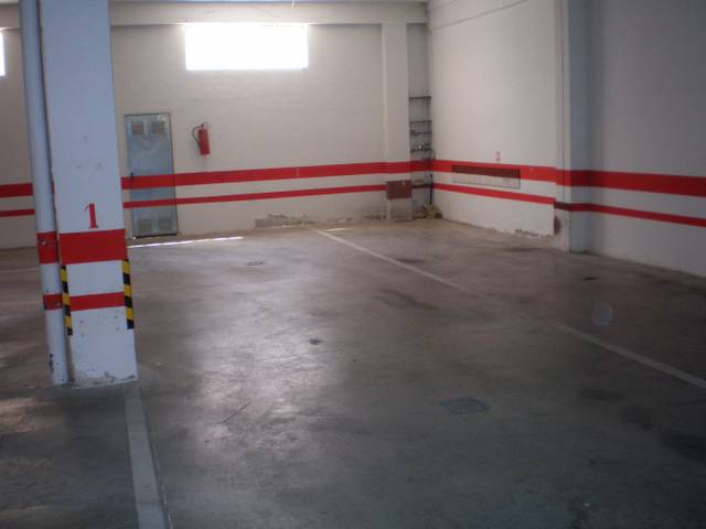 Garaje en Venta en Calle de Ávila en San Pedro y San Felices