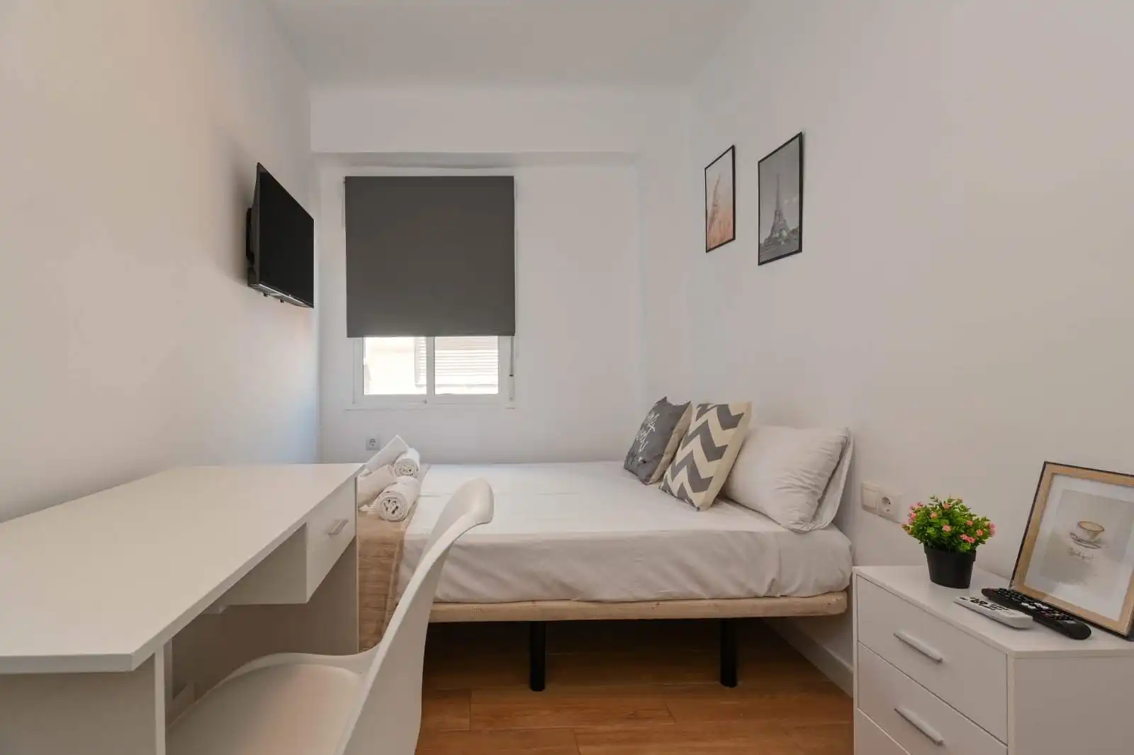 Bedroom of Flat for share in Alicante / Alacant  with Air Conditioner and Furnished