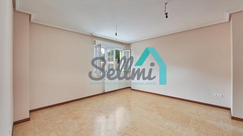 Foto 3 de Pis en venda a Prudencio Fernández Pelló, Salas, Asturias