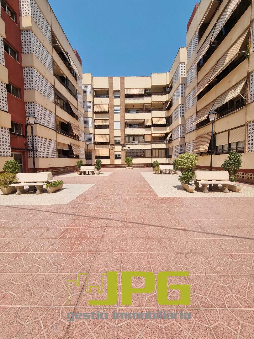 Exterior view of Flat for sale in Sant Joan d'Alacant  with Air Conditioner, Furnished and Oven