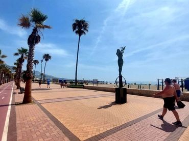 Local comercial en venda a Playa de los Boliches