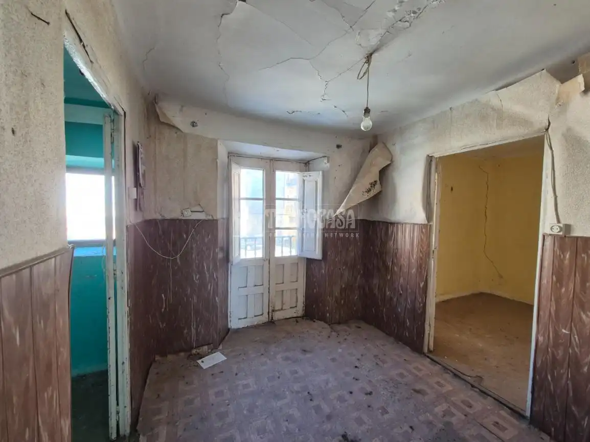 Schlafzimmer von Country house zum Verkauf in Sigüenza