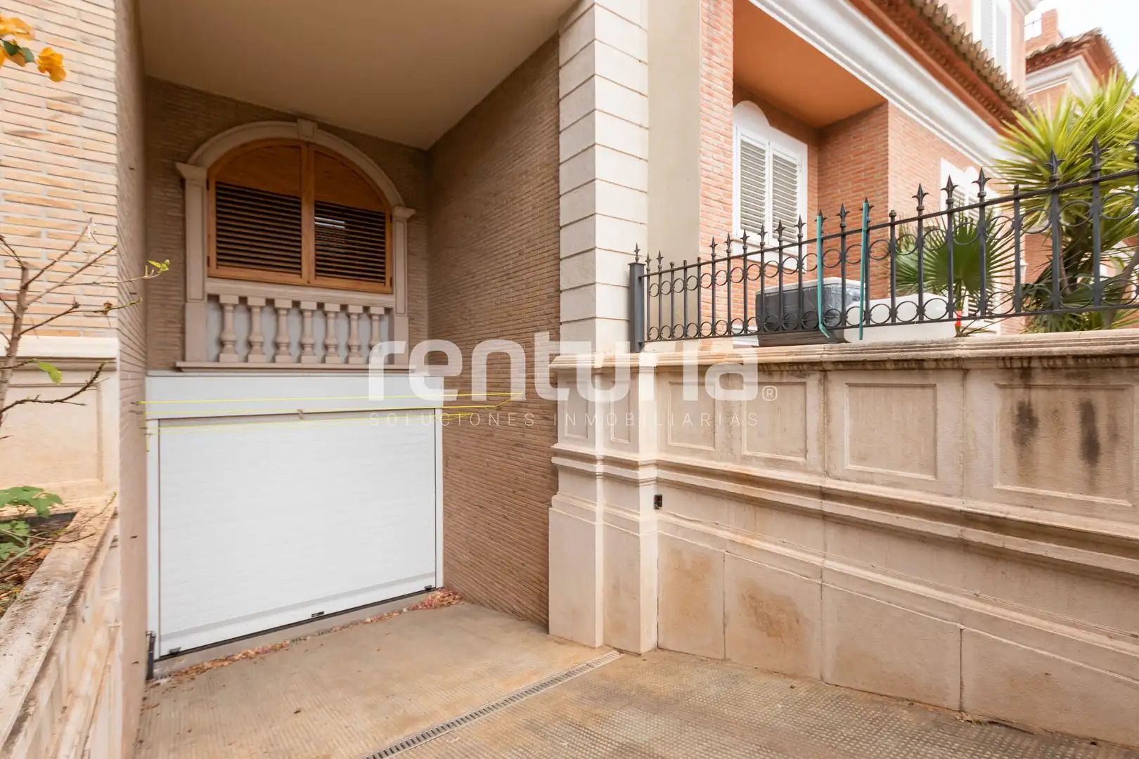 Vista exterior de Casa o chalet en venta en Picanya con Aire acondicionado, Jardín privado y Parquet