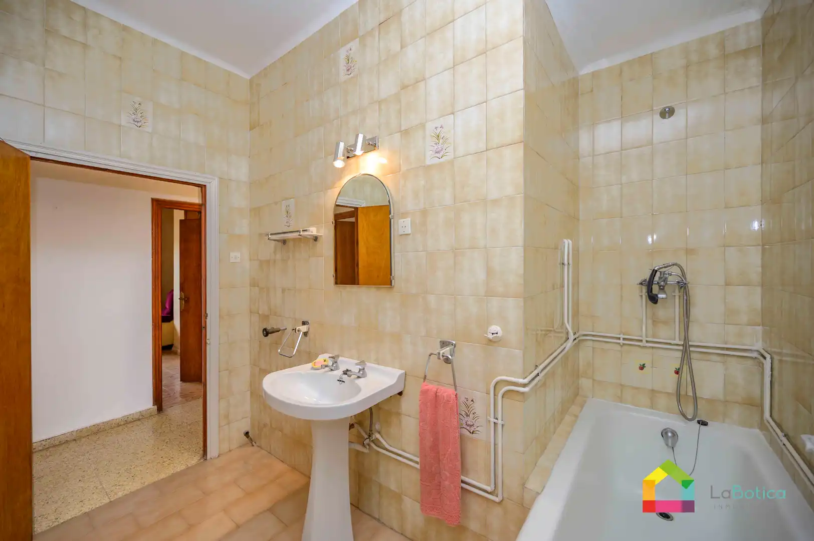 Bany de Casa o xalet en venda en Ajofrín amb Jardí privat i Terrassa