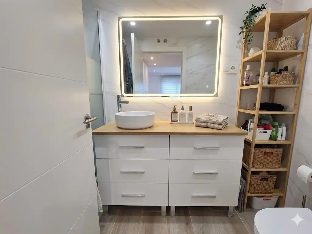 Baño de Piso en venta en Bilbao  con Calefacción, Jardín privado y Parquet
