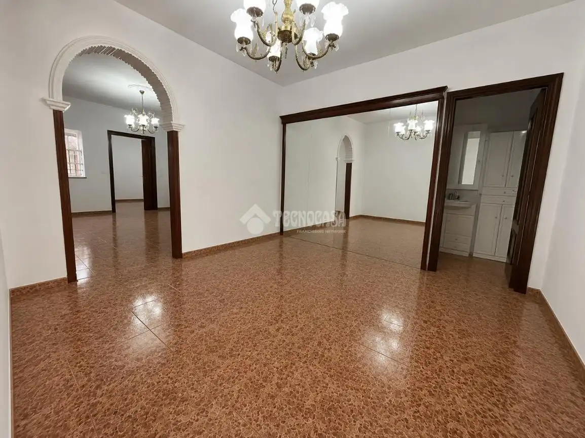 Casa adosada en venda en La Rinconada amb Aire condicionat i Calefacció