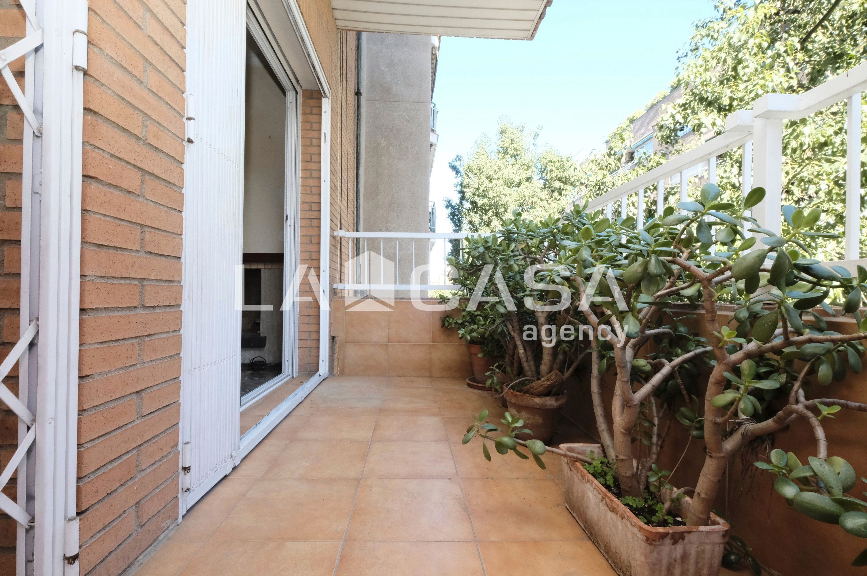 Terrassa de Pis en venda en  Barcelona Capital amb Calefacció, Terrassa i Traster