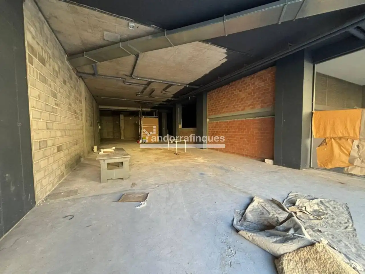 Business premises for sale in Calle Avinguda Esteve albert- IlaI-IX-B local B2, imagen 2