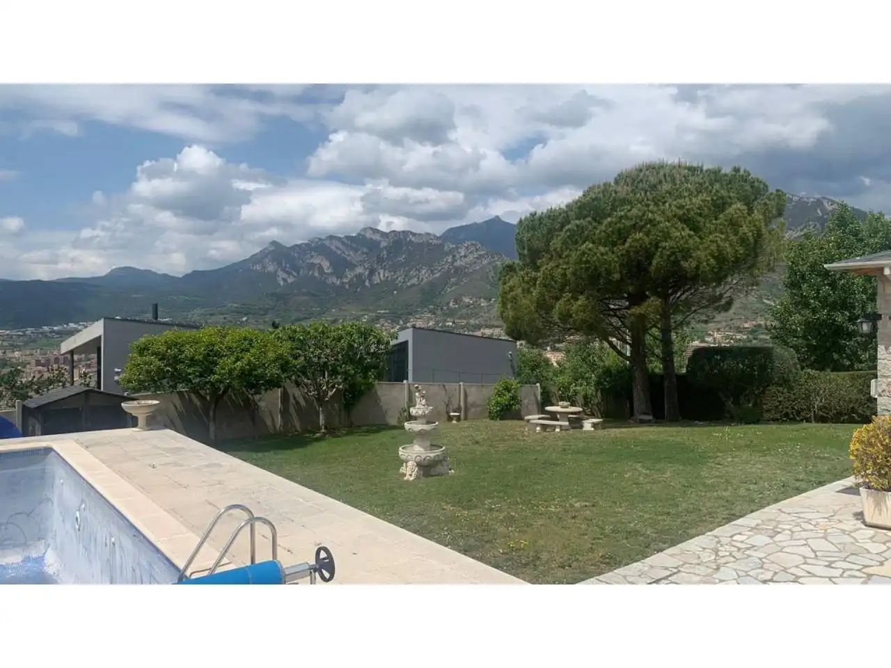 Jardín de Casa o chalet en venta en Berga con Calefacción, Jardín privado y Terraza