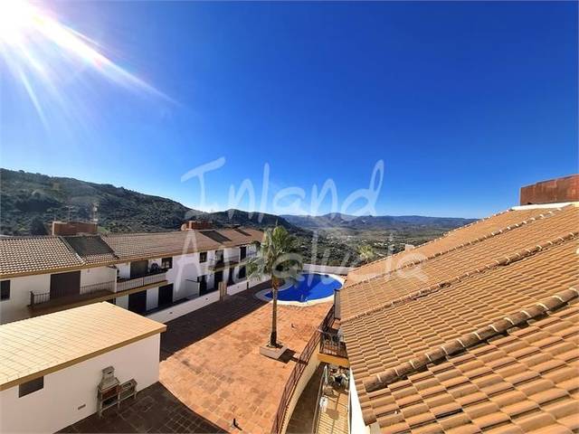 Apartamento en Venta en Alcaucín