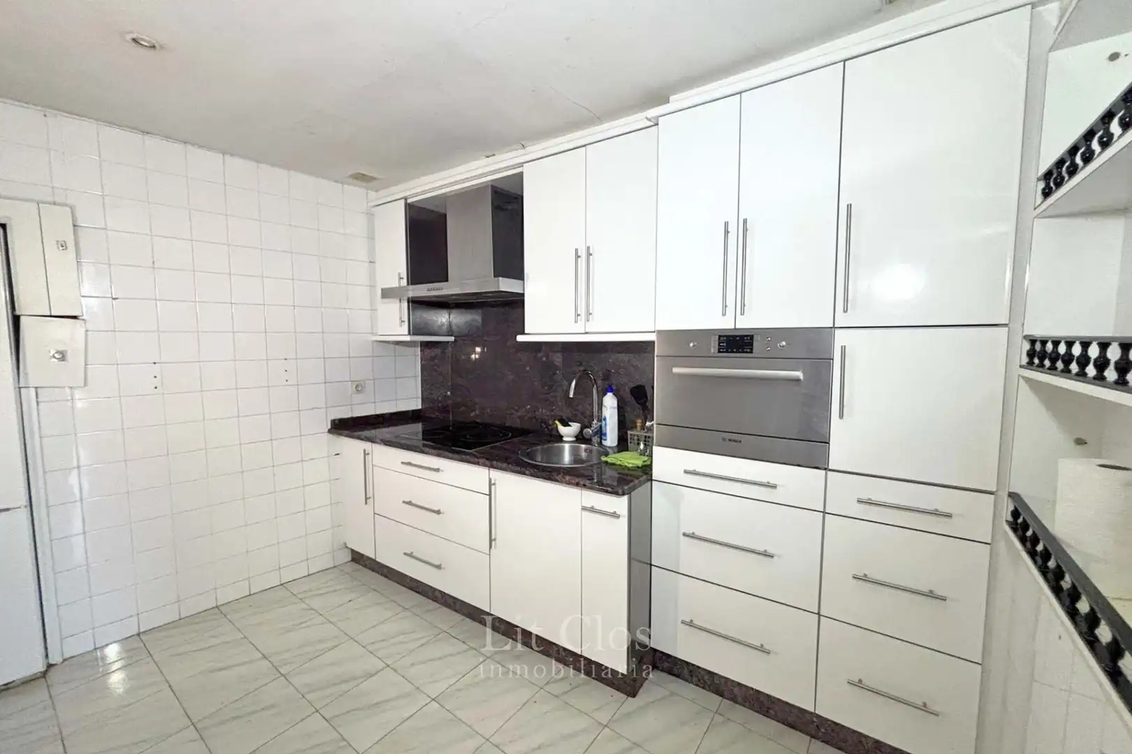 Cocina de Casa o chalet en venta en Larouco con Calefacción, Jardín privado y Terraza