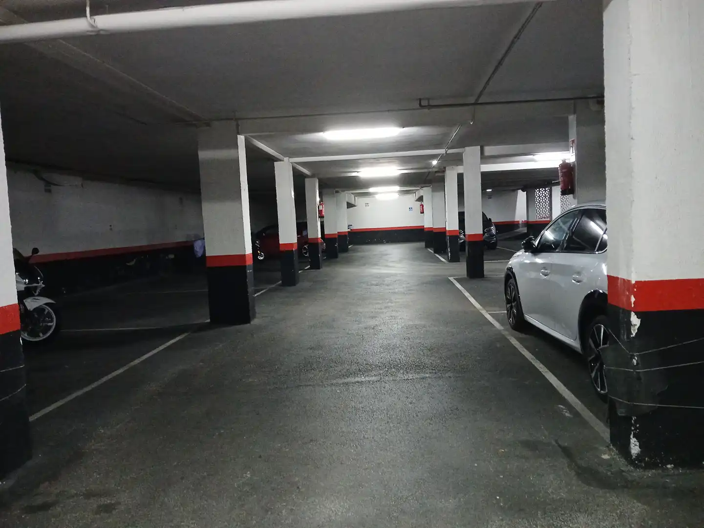 Aparcament de Garatge en venda en Gijón 