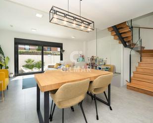Dining room of Single-family semi-detached for sale in  Madrid Capital  with Swimming Pool