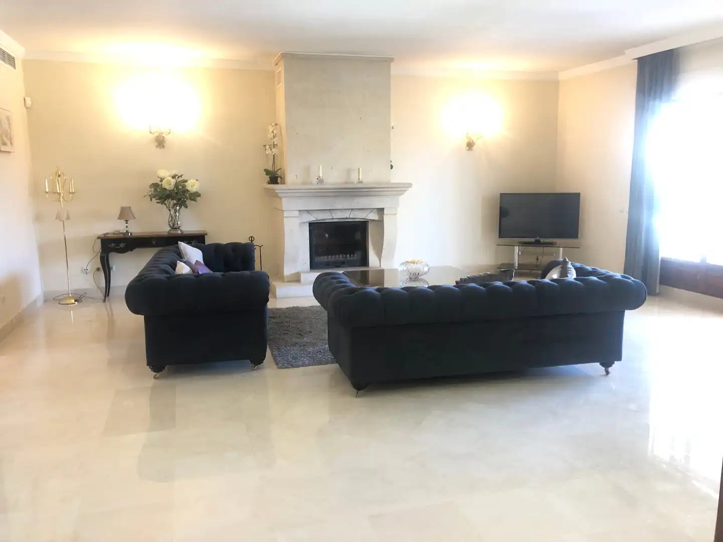 Wohnzimmer von Haus oder Chalet zur Miete in Marbella mit Klimaanlage, Heizung und Privatgarten