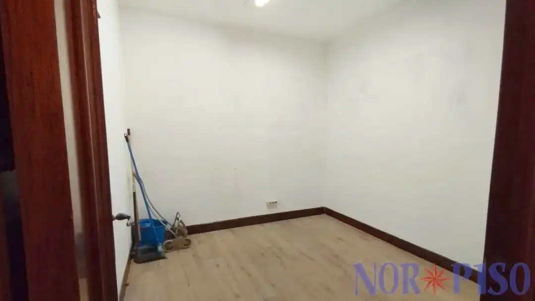 Büro zum Verkauf in Bilbao 
