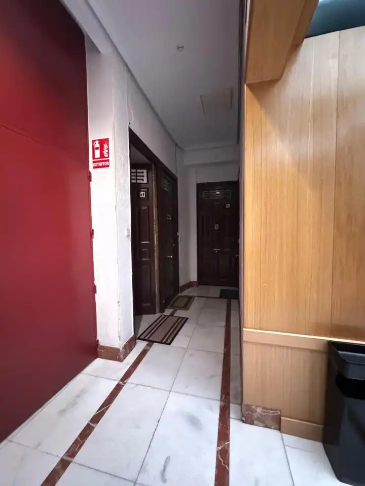 Planta baixa en venda en Madrid amb Calefacció i Moblat