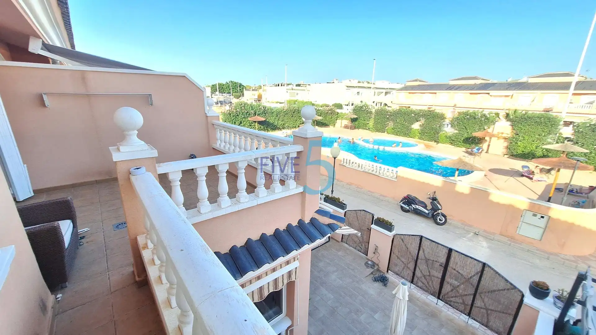 Terrasse von Maisonette zum Verkauf in Santa Pola mit Terrasse, Abstellraum und Schwimmbad