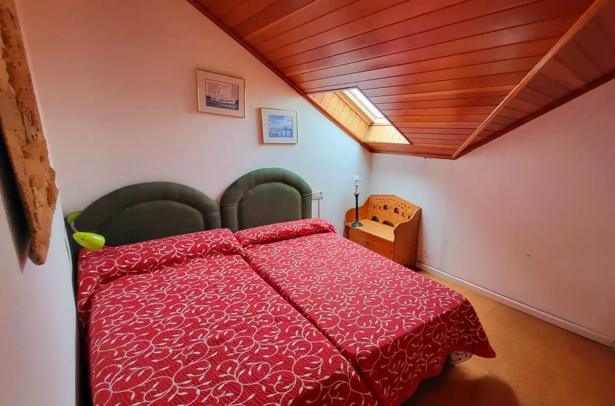 Habitación de Piso en venta en Nigrán con Terraza, Trastero y Balcón