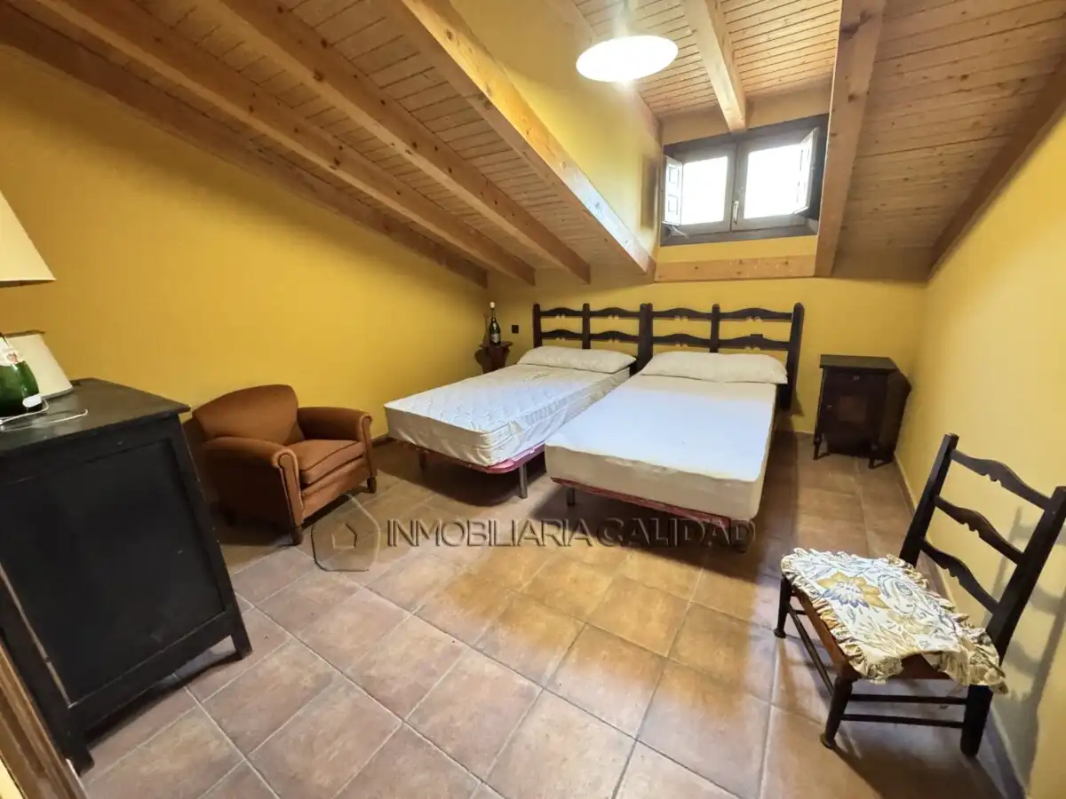 Habitación de Casa o chalet en venta en Burgos con Calefacción