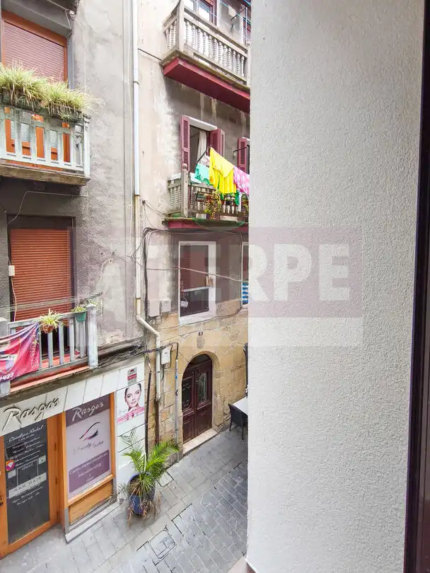 Terraza de Piso en venta en Errenteria con Amueblado y Balcón
