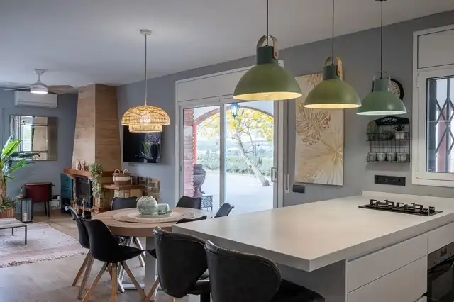 Comedor de Finca rústica en venta en La Riera de Gaià con Aire acondicionado, Calefacción y Jardín privado