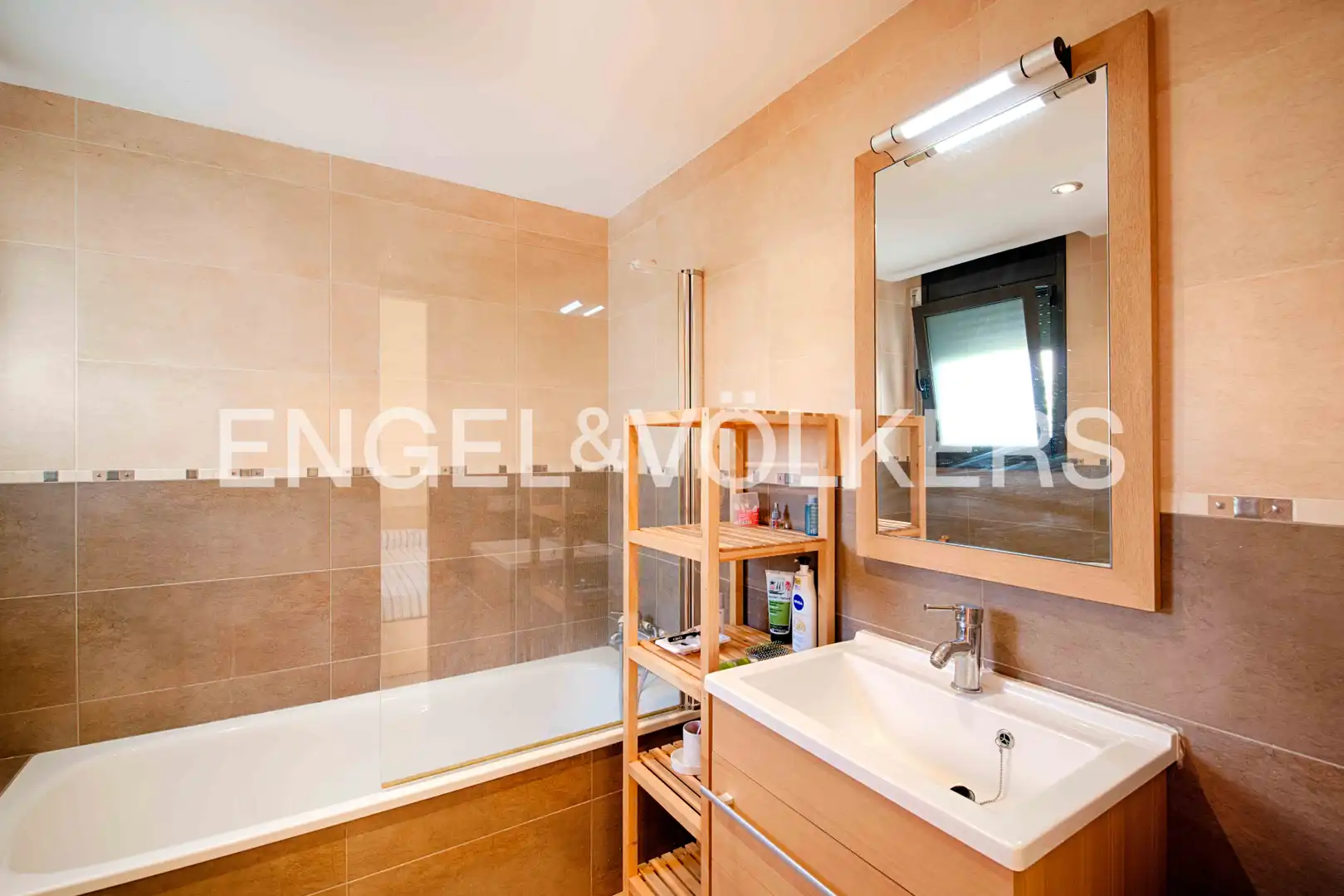 Bathroom of Houses for sale in Pedret i Marzà  with Private garden, Terrace and Swimming Pool