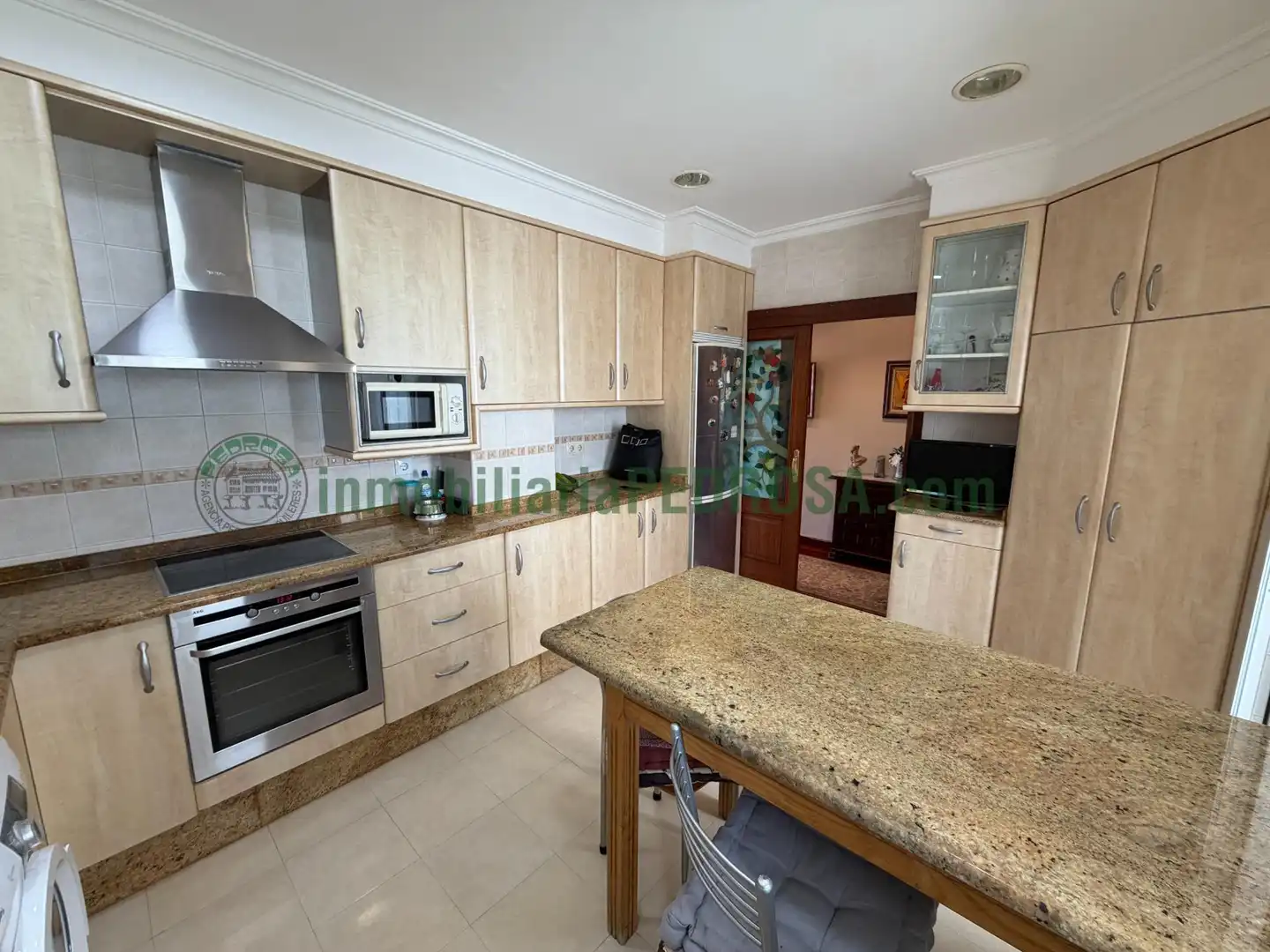 Apartamento en venta en JOAQUIN COSTA, Zona de Plaza de Barcelos