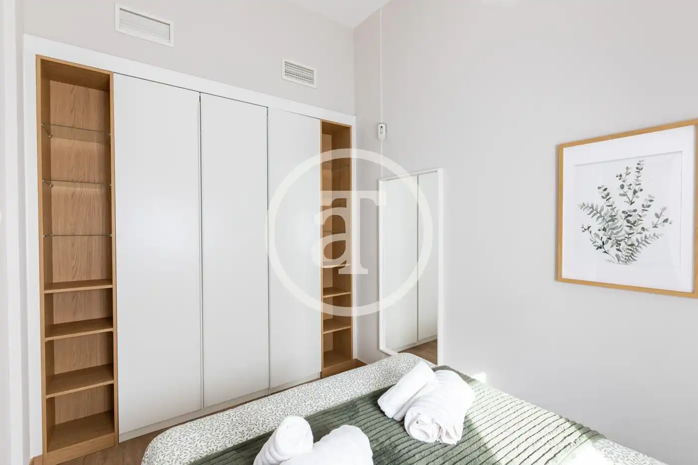 Dormitori de Casa o xalet de lloguer en Madrid amb Aire condicionat, Calefacció i Moblat