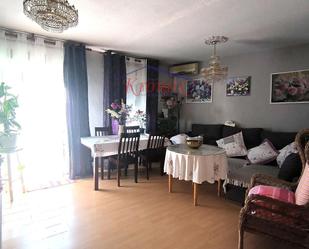 Sala d'estar de Pis en venda en  Madrid Capital amb Aire condicionat, Calefacció i Terrassa