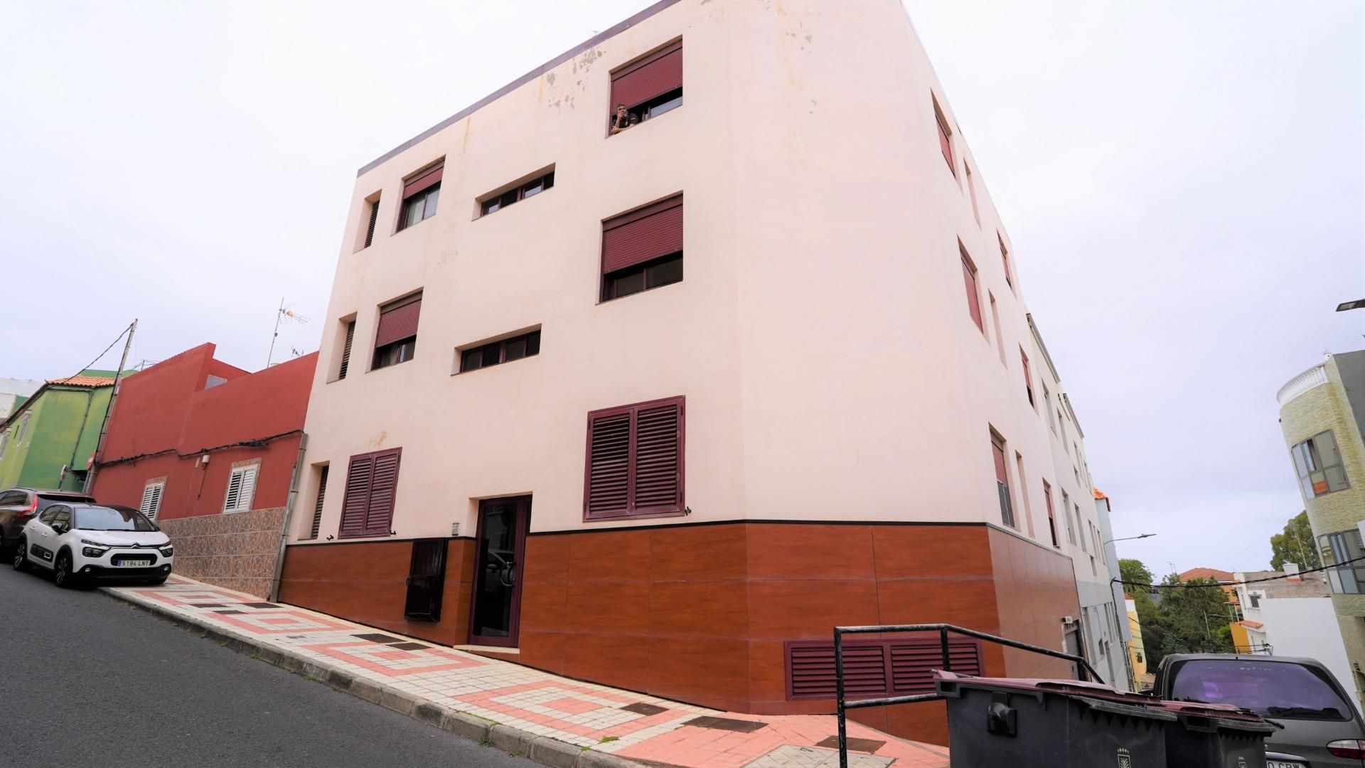 Exterior view of Flat for sale in Las Palmas de Gran Canaria  with Air Conditioner