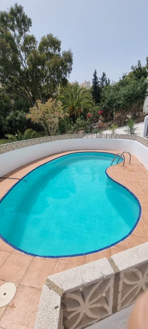 Swimming pool of House or chalet for sale in Benalmádena  with Air Conditioner, Private garden and Swimming Pool