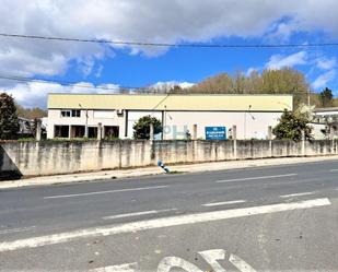 Vista exterior de Nau industrial de lloguer en Coles