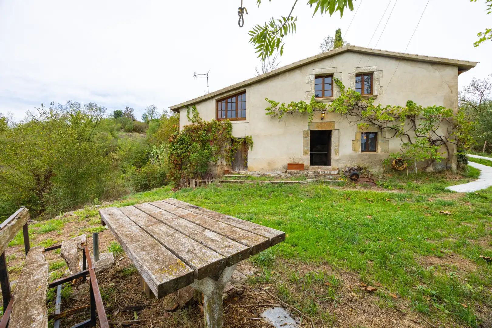 Casa rustica con giardino in vendita a Sant Pere de Torelló