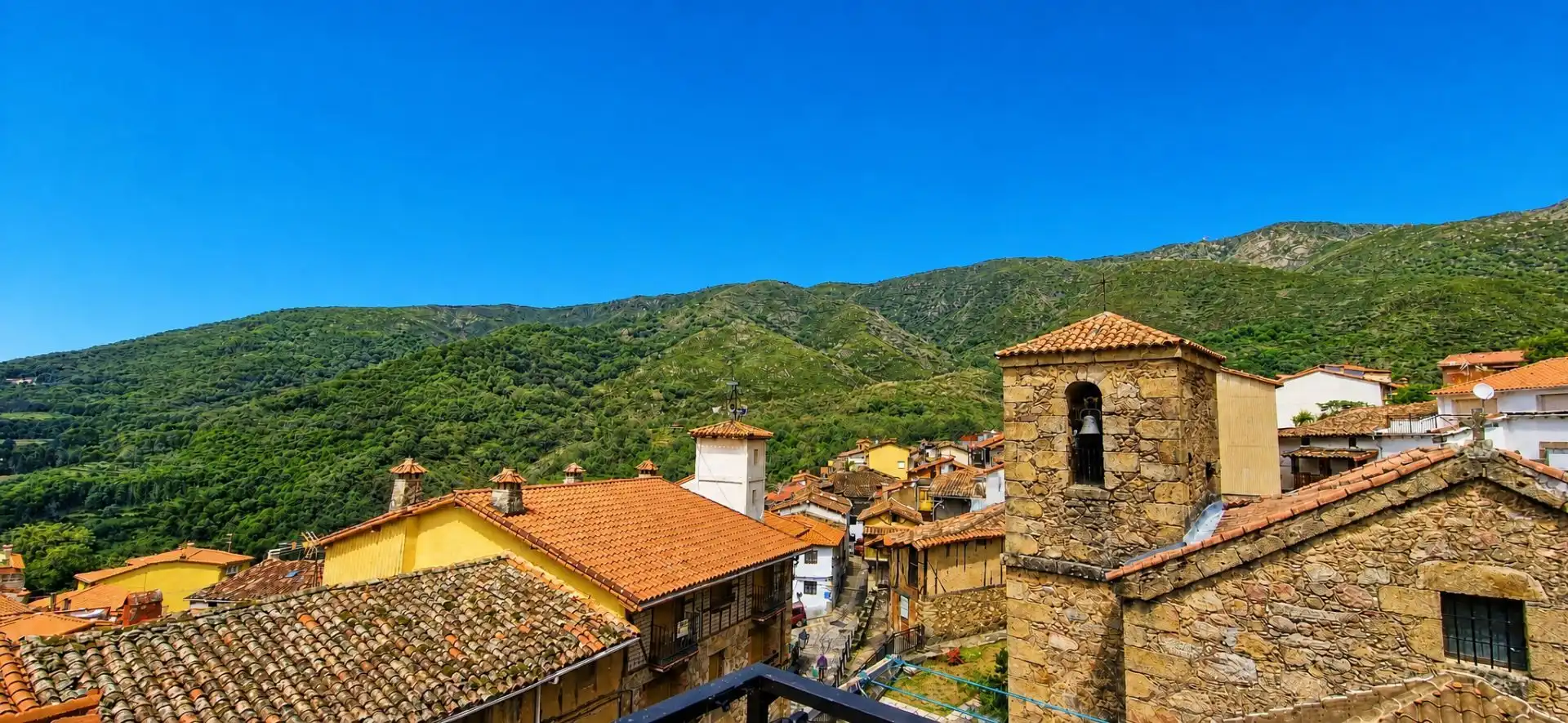 Exterior view of Houses for sale in Guijo de Santa Bárbara  with Terrace and Furnished