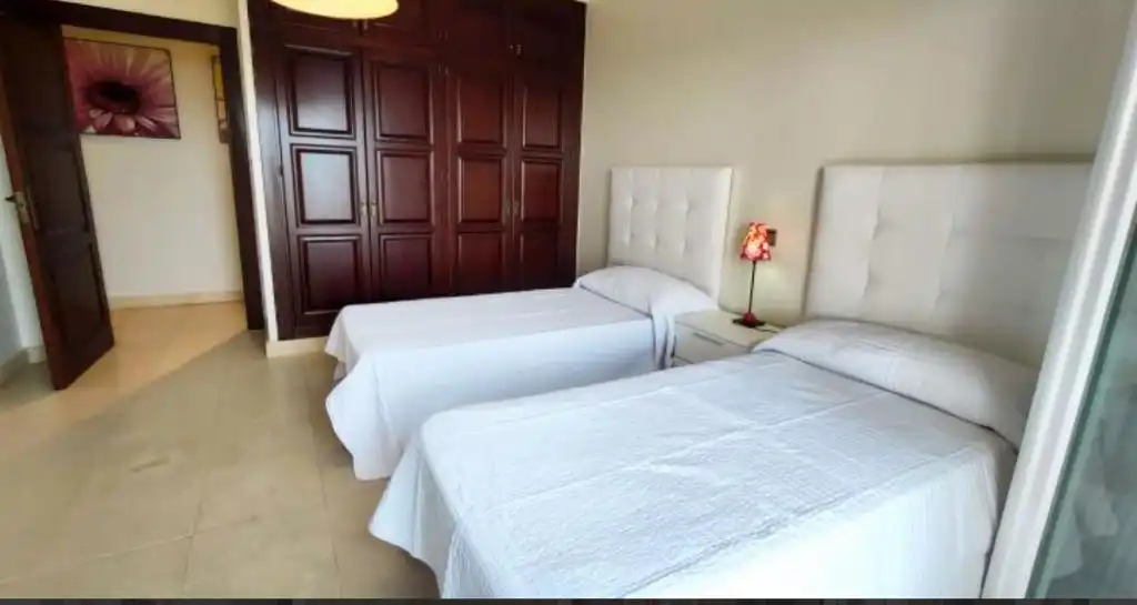 Habitación de Casa o chalet de alquiler en Manilva con Amueblado
