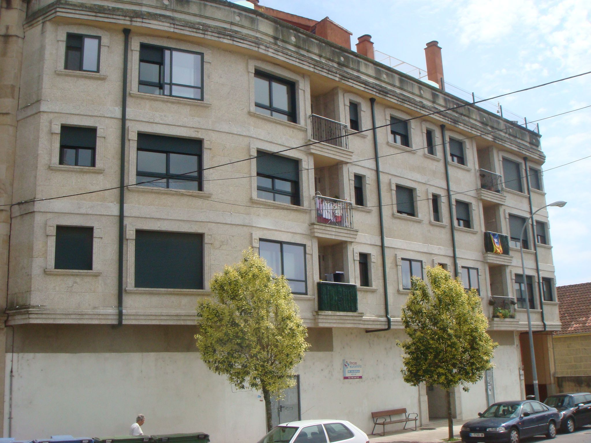 Vista exterior de Garatge de lloguer en Salvaterra de Miño