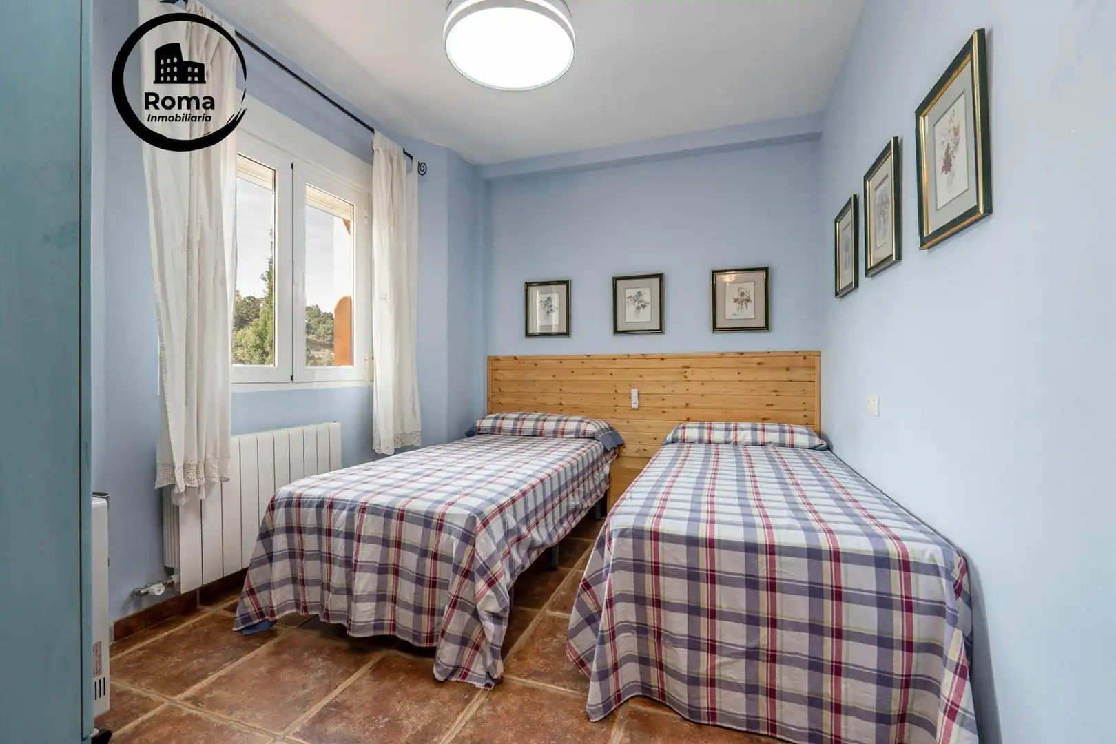 Dormitori de Casa o xalet en venda en La Zubia amb Aire condicionat, Calefacció i Jardí privat