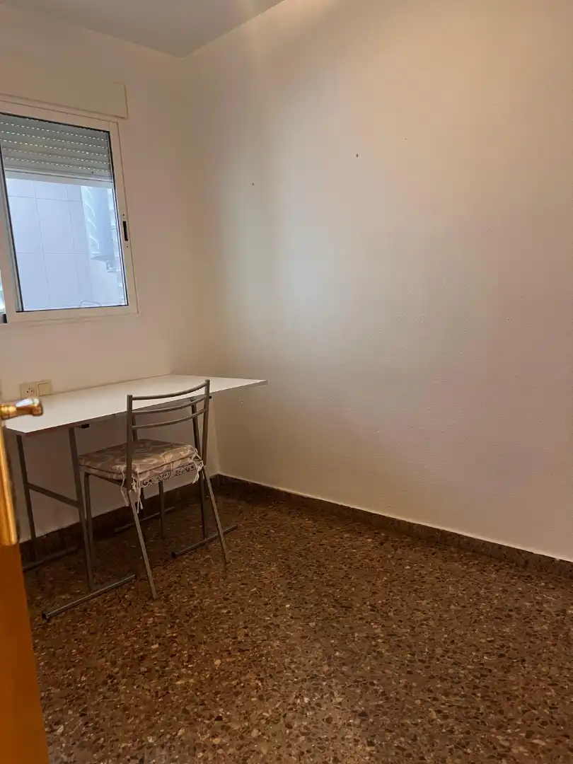 Menjador de Pis de lloguer en Valencia amb Aire condicionat, Moblat i Forn