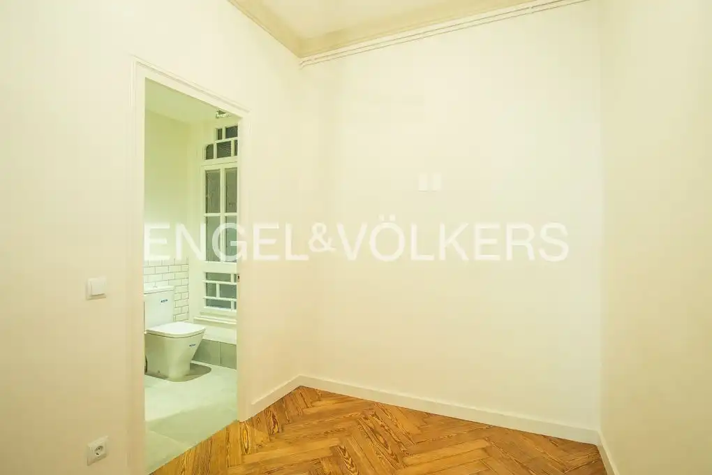 Piso de alquiler en Barcelona con Aire acondicionado, Calefacción y Jardín privado
