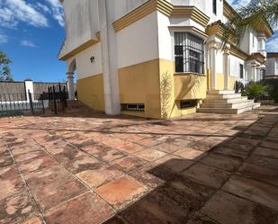 Exterior view of Single-family semi-detached for sale in Jerez de la Frontera  with Air Conditioner, Private garden and Swimming Pool