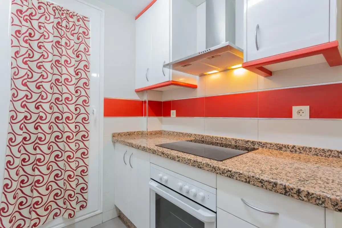 Küche von Wohnung zur Miete in Granada mit Klimaanlage, Heizung und Möbliert