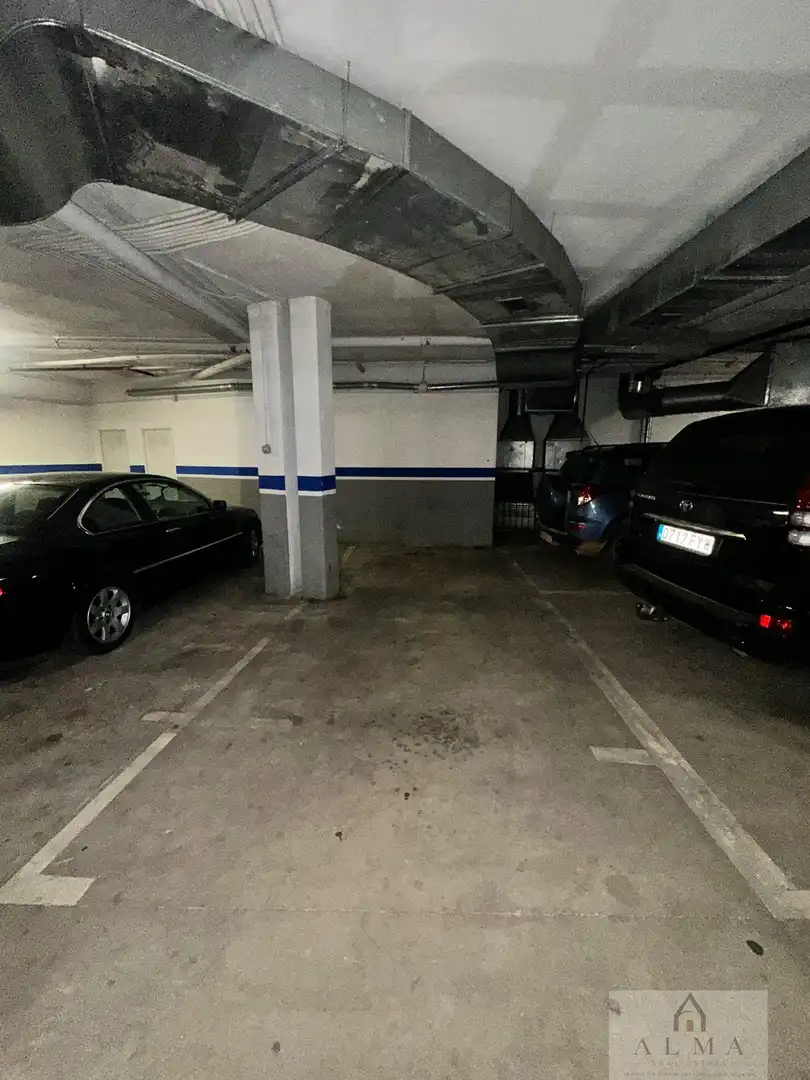 Einzelparkplatz zum Verkauf in Almendralejo