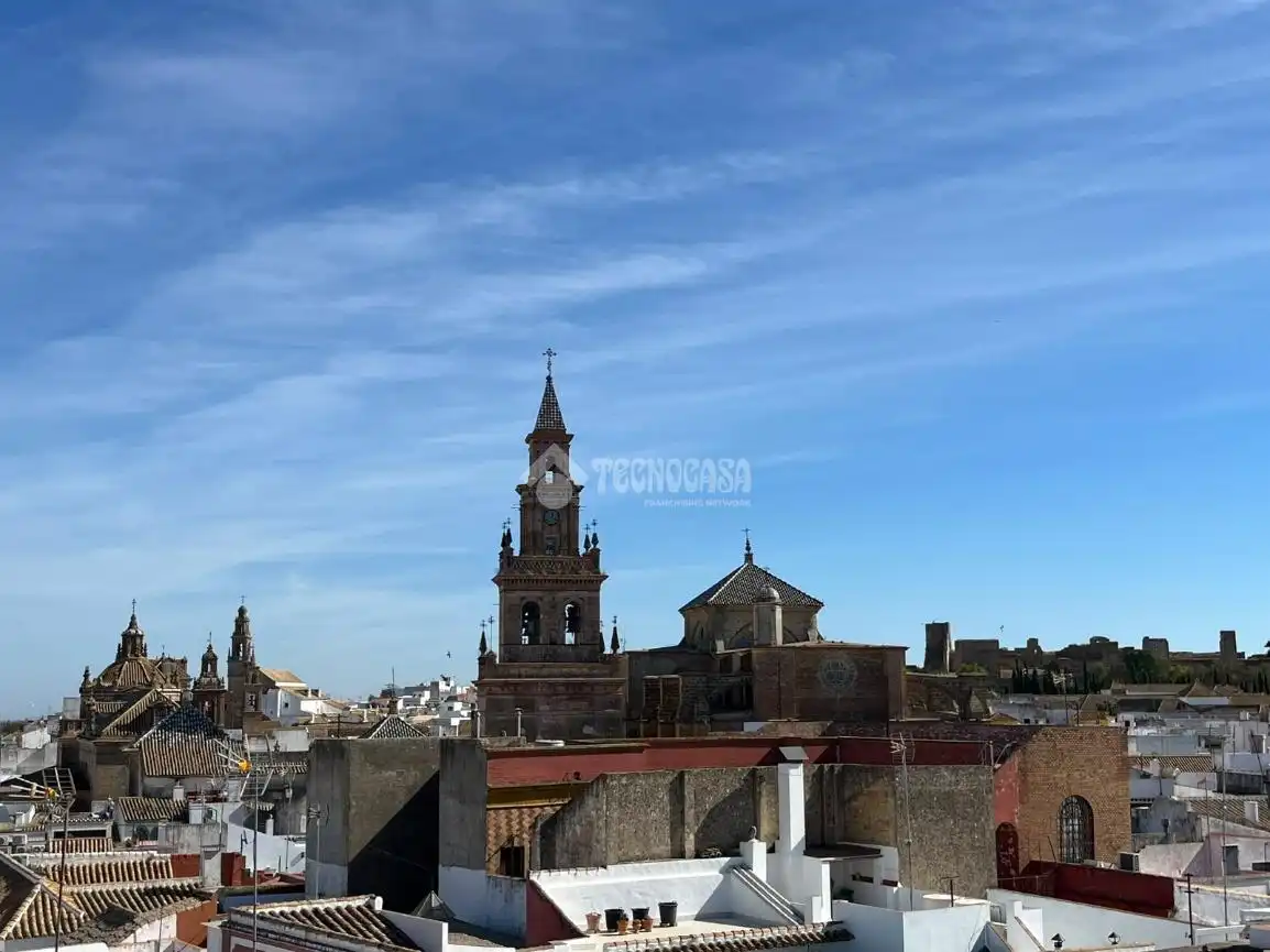Vista exterior de Piso en venta en Carmona, Sevilla
