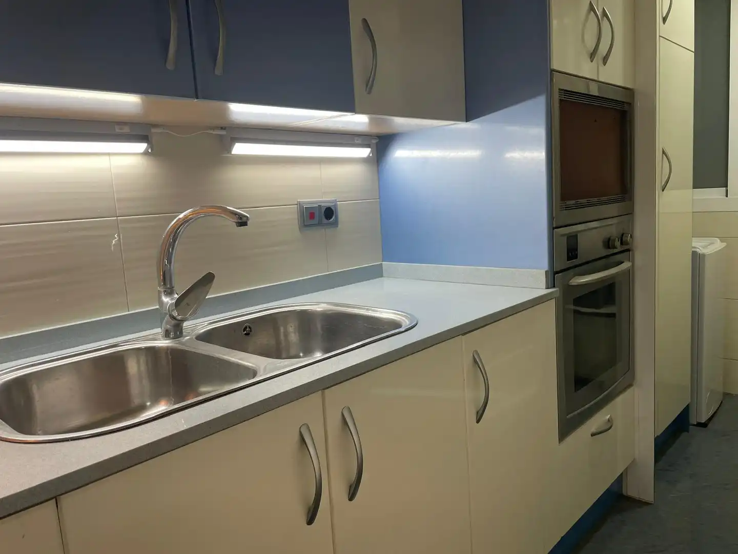 Küche von Wohnung zum Verkauf in Barcelona mit Heizung