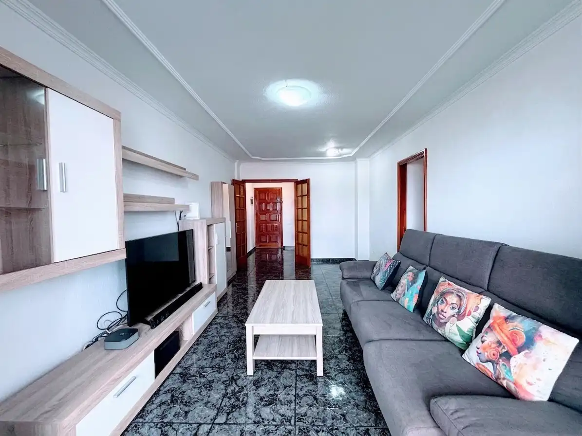 Sala de estar de Piso en venta en Las Palmas de Gran Canaria