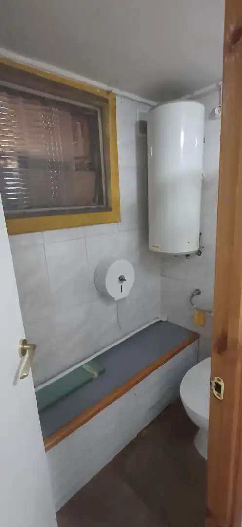 Baño de Local de alquiler en El Masnou